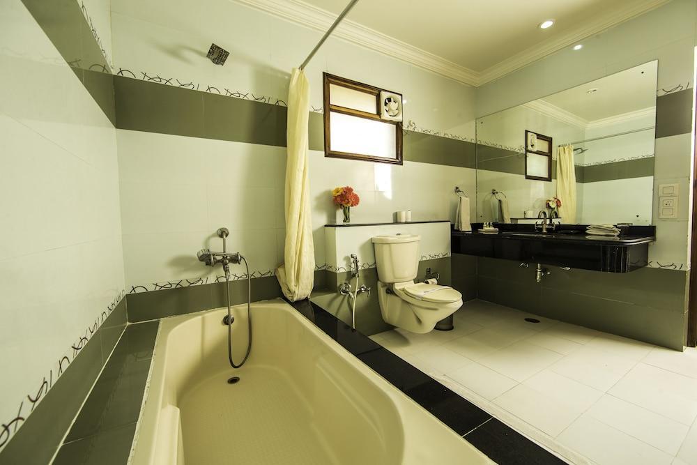 Hotel Ranthambore Regency Sawai Madhopur Buitenkant foto